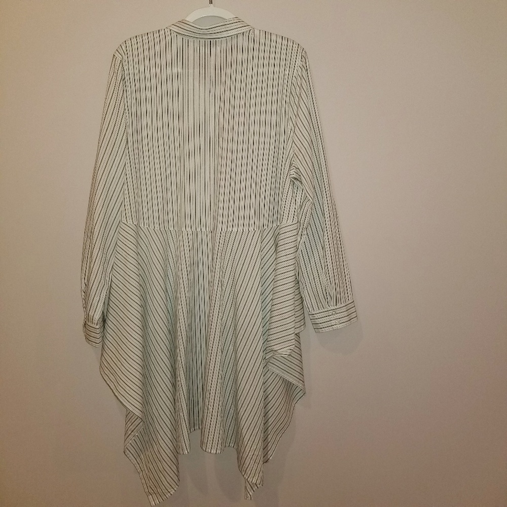 BP High-Low blouse - Picture 2 of 2